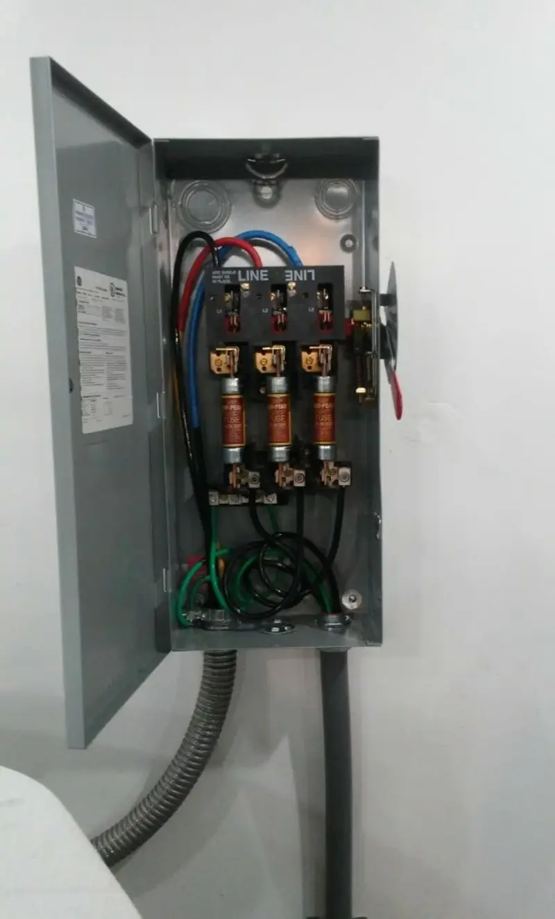 Three-phase disconnect switch installed for Electrical Wiring & Rewiring in Wyndham